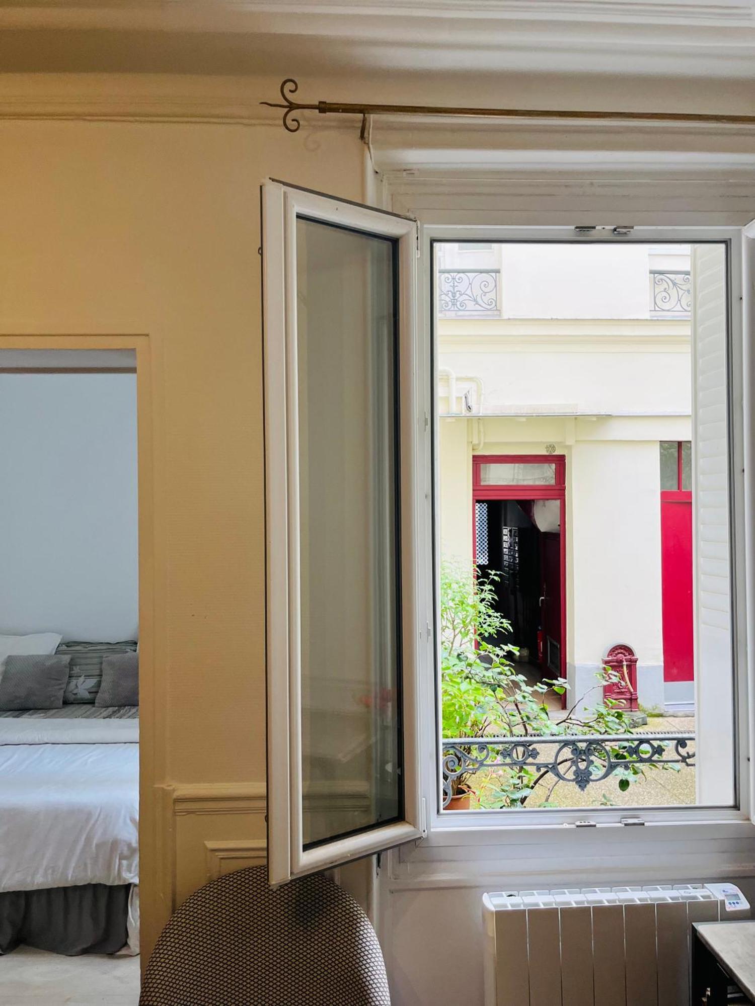 Apartment In Montmartre, Paris, Near Sacre-Coeur Read Host Profile For Booking Eksteriør billede