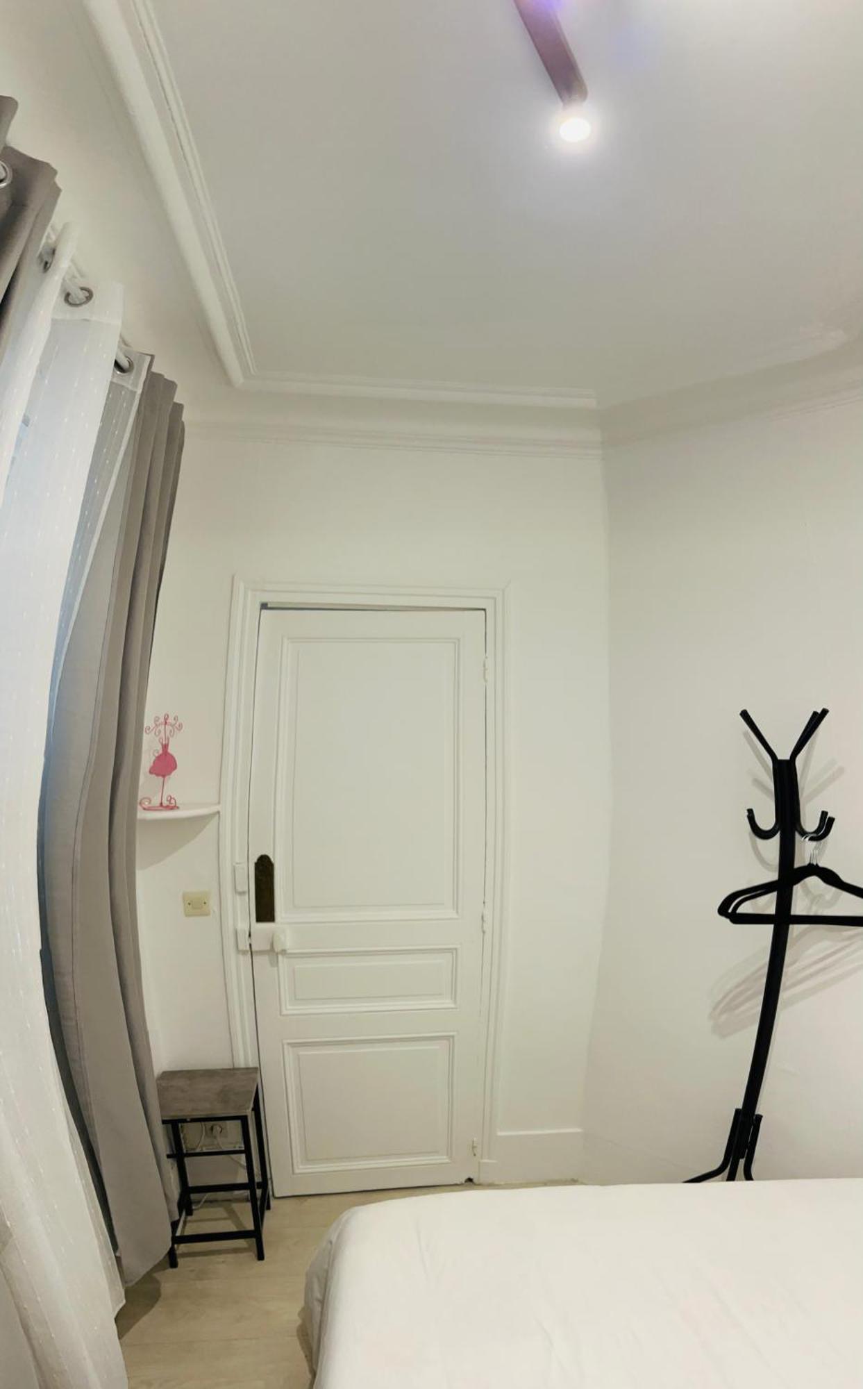 Apartment In Montmartre, Paris, Near Sacre-Coeur Read Host Profile For Booking Eksteriør billede